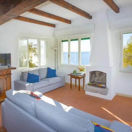 Casa Bianca - Goelba * Pomonte