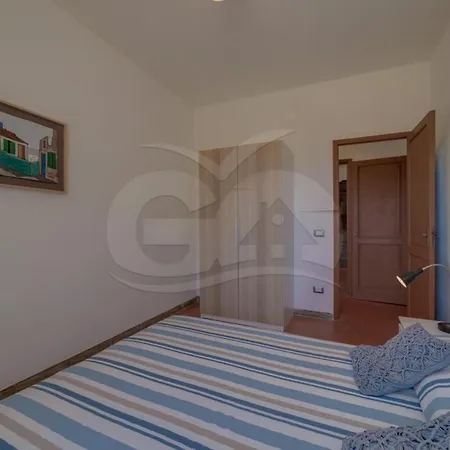 Casa Bianca - Goelba * Pomonte (Livorno)