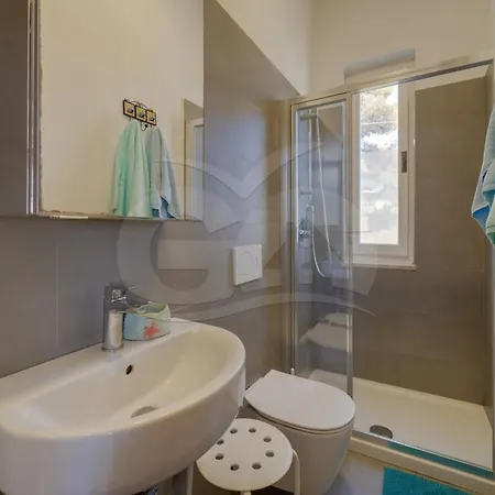 Villa Casa Bianca - Goelba Pomonte (Livorno)