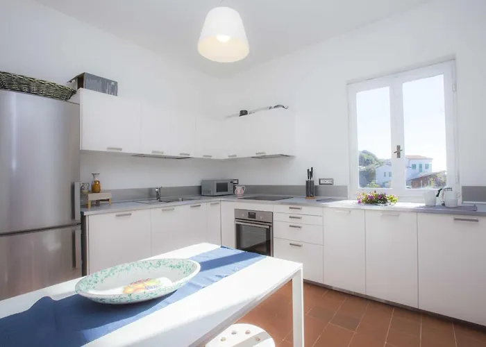 Casa Bianca - Goelba Villa Pomonte